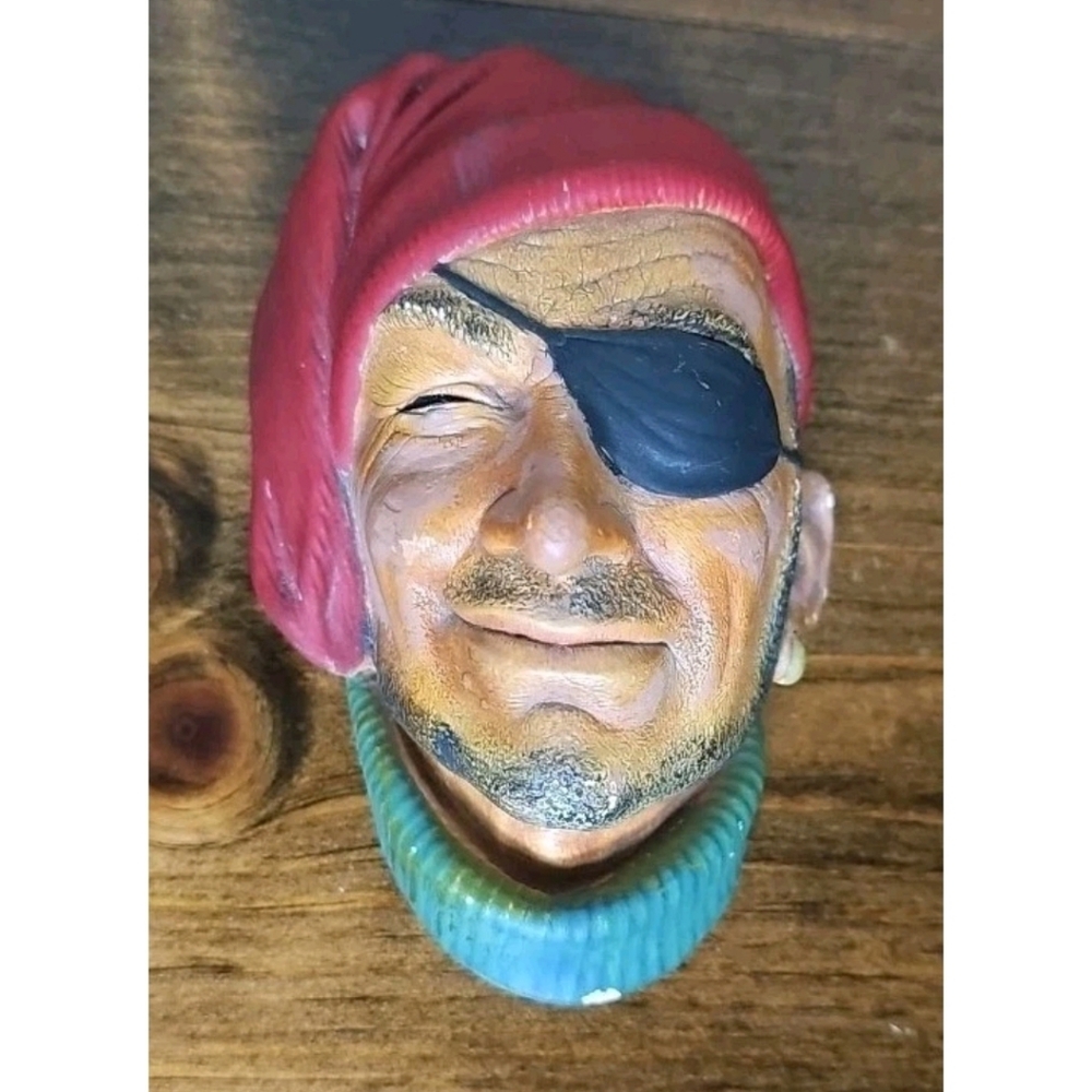 Vintage 1959 Bossons Pirate Smuggler Chalkware Head Art Wall Hanging Eyepatch